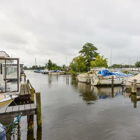 Apartament Bright And Comfortable Houseboat *